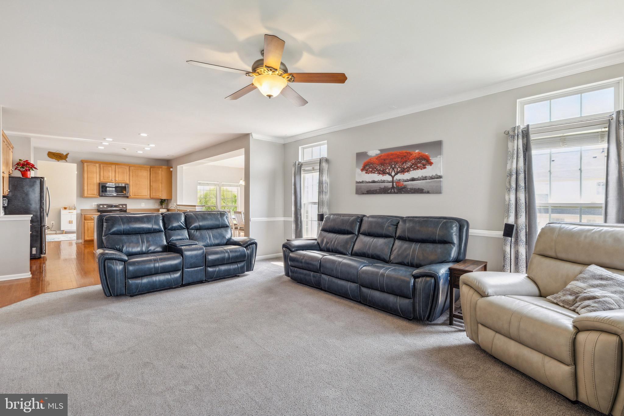 LAKELAND PLACE - Residential