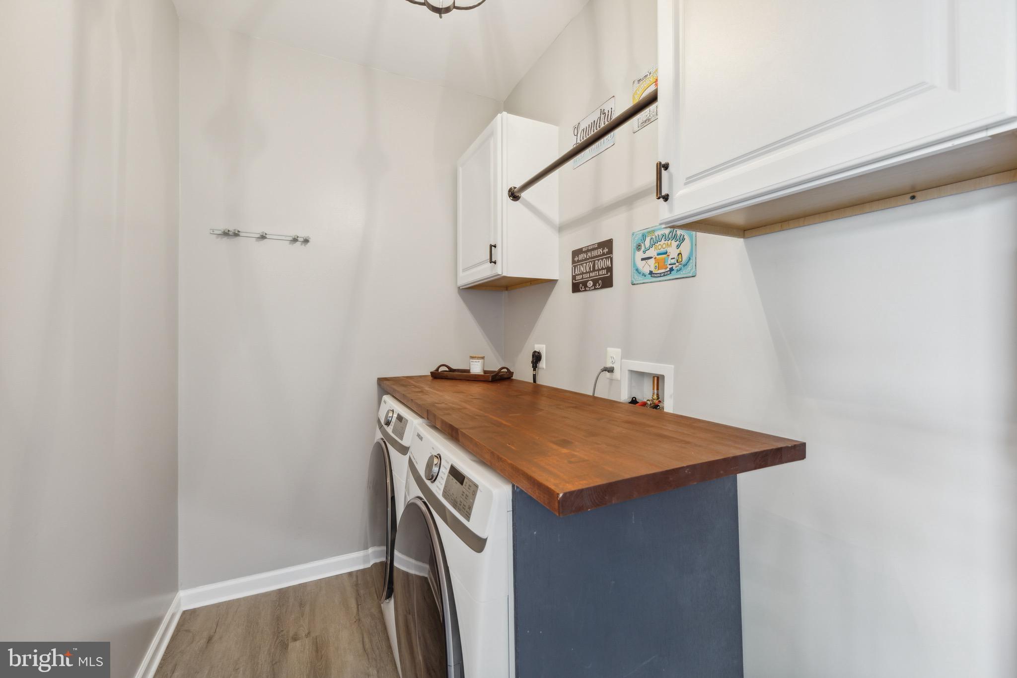 LAKELAND PLACE - Residential