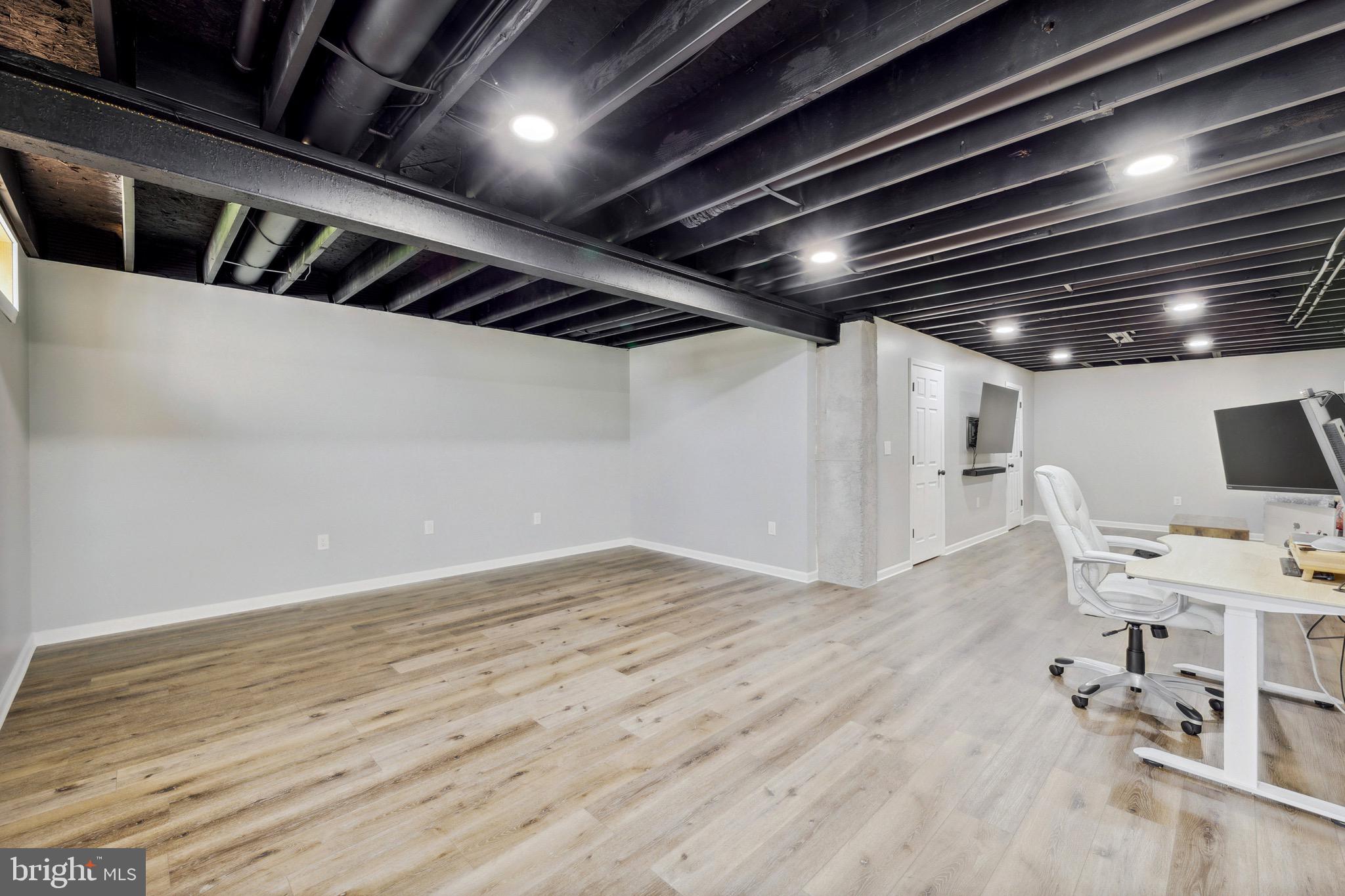 LAKELAND PLACE - Residential