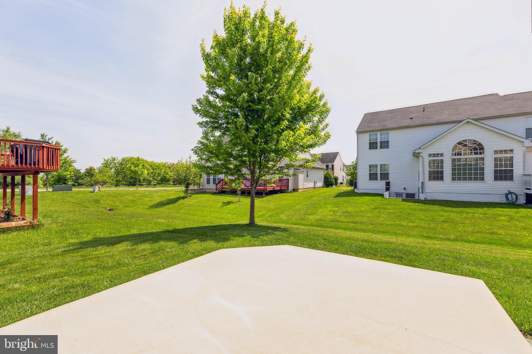 LAKELAND PLACE - Residential