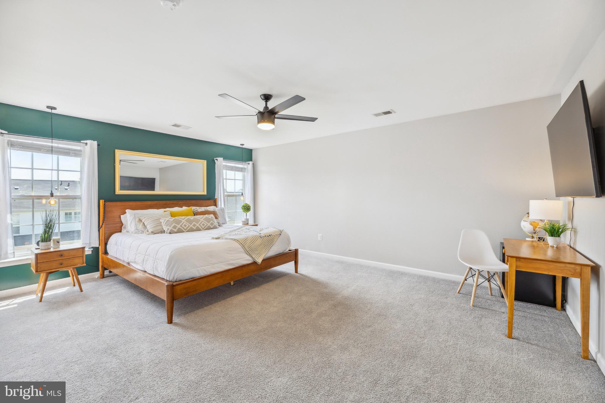 LAKELAND PLACE - Residential