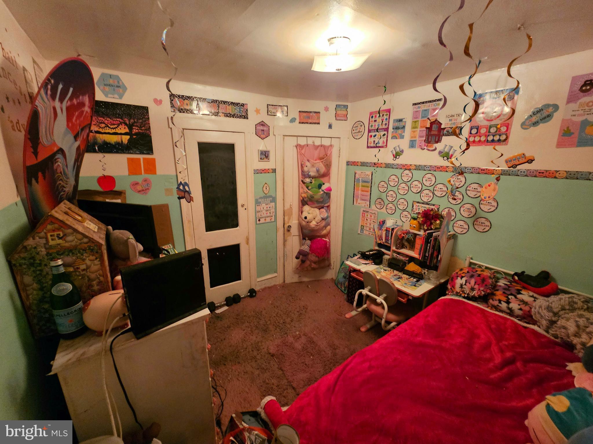 WEST OAK LANE - Residential