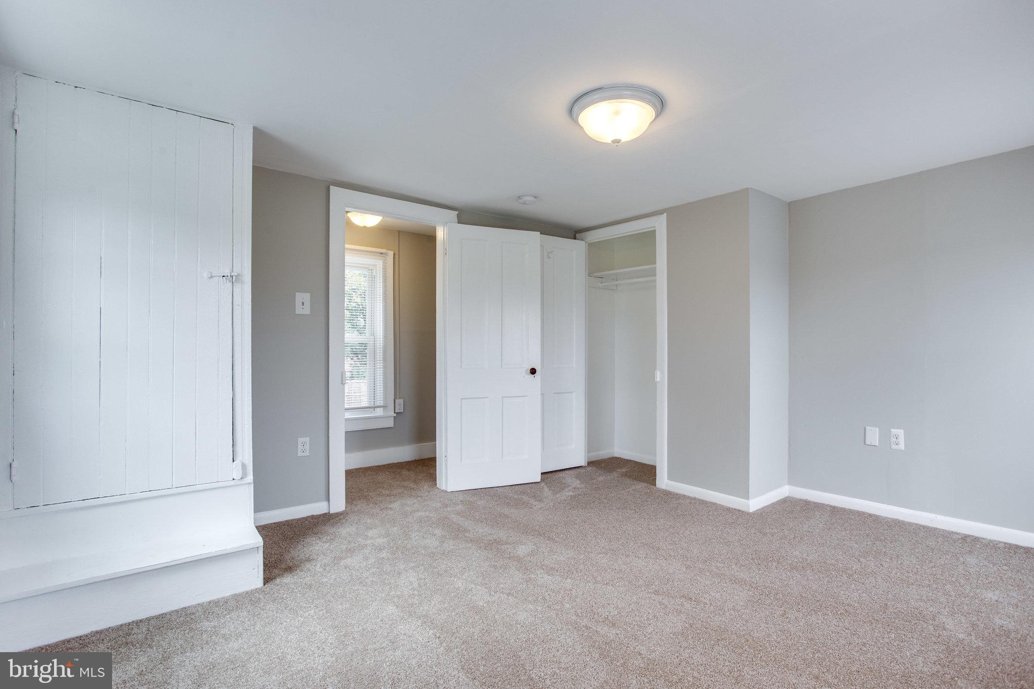 DAMASCUS OUTSIDE - Residential