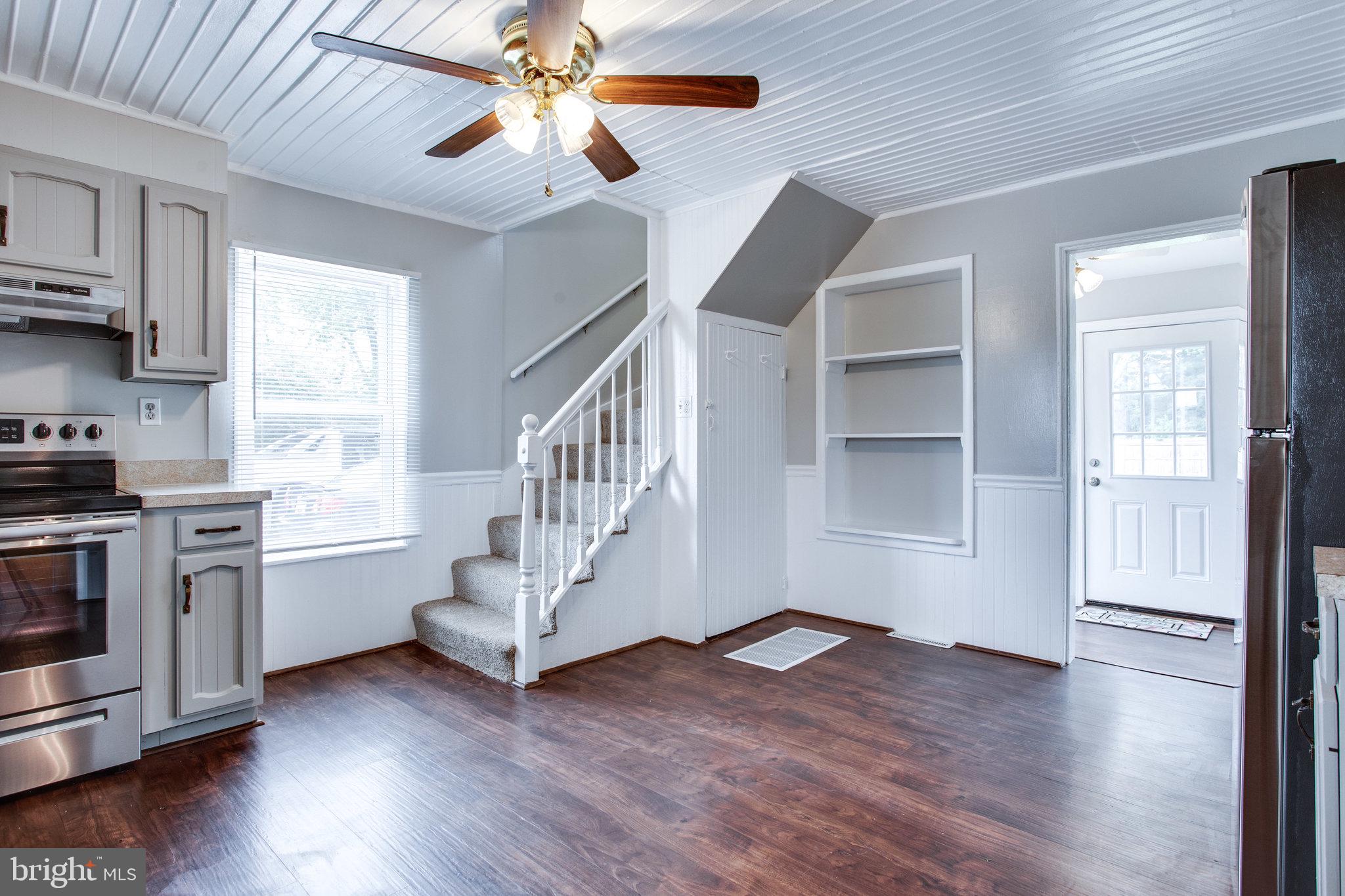 DAMASCUS OUTSIDE - Residential