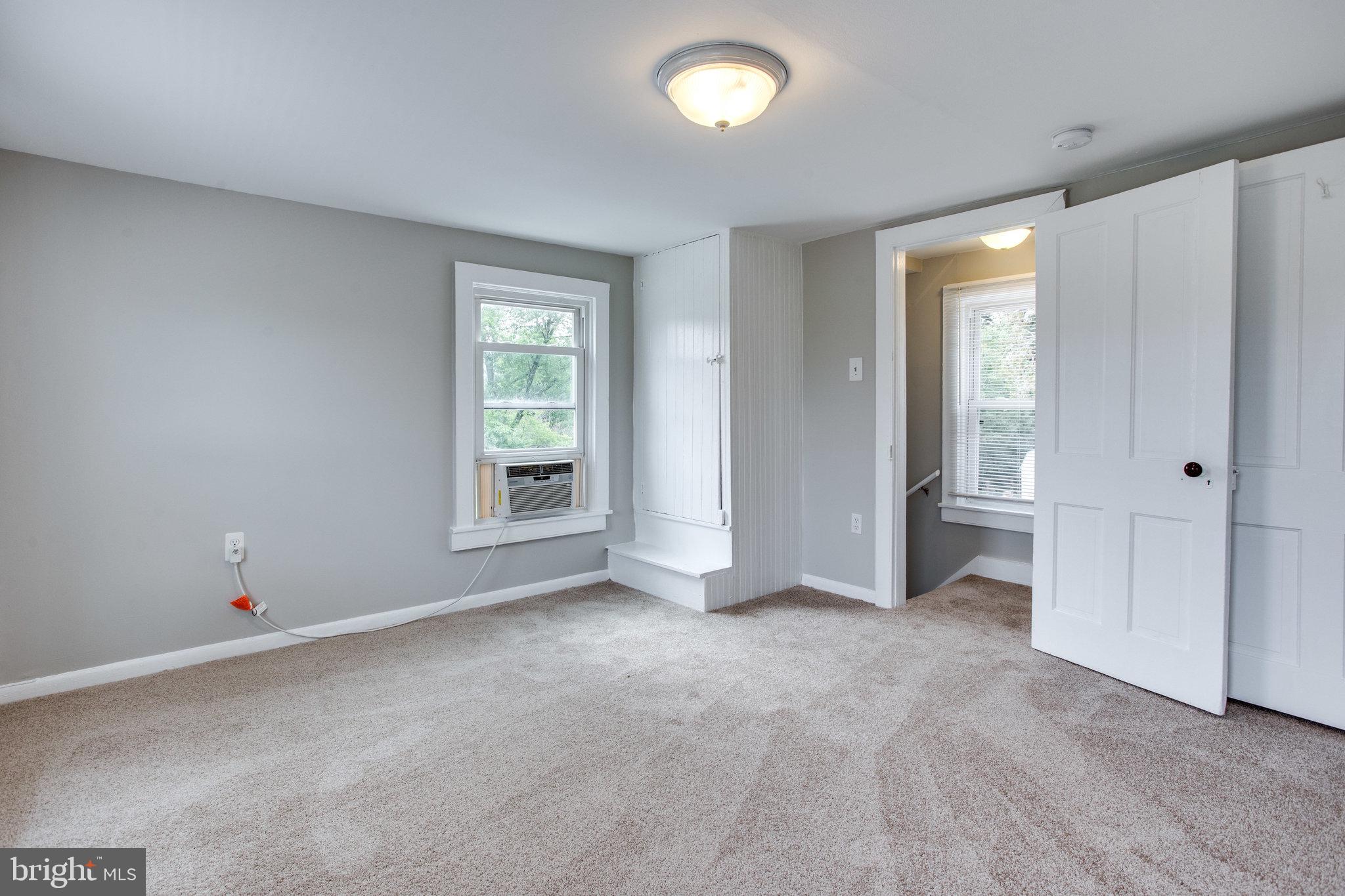 DAMASCUS OUTSIDE - Residential