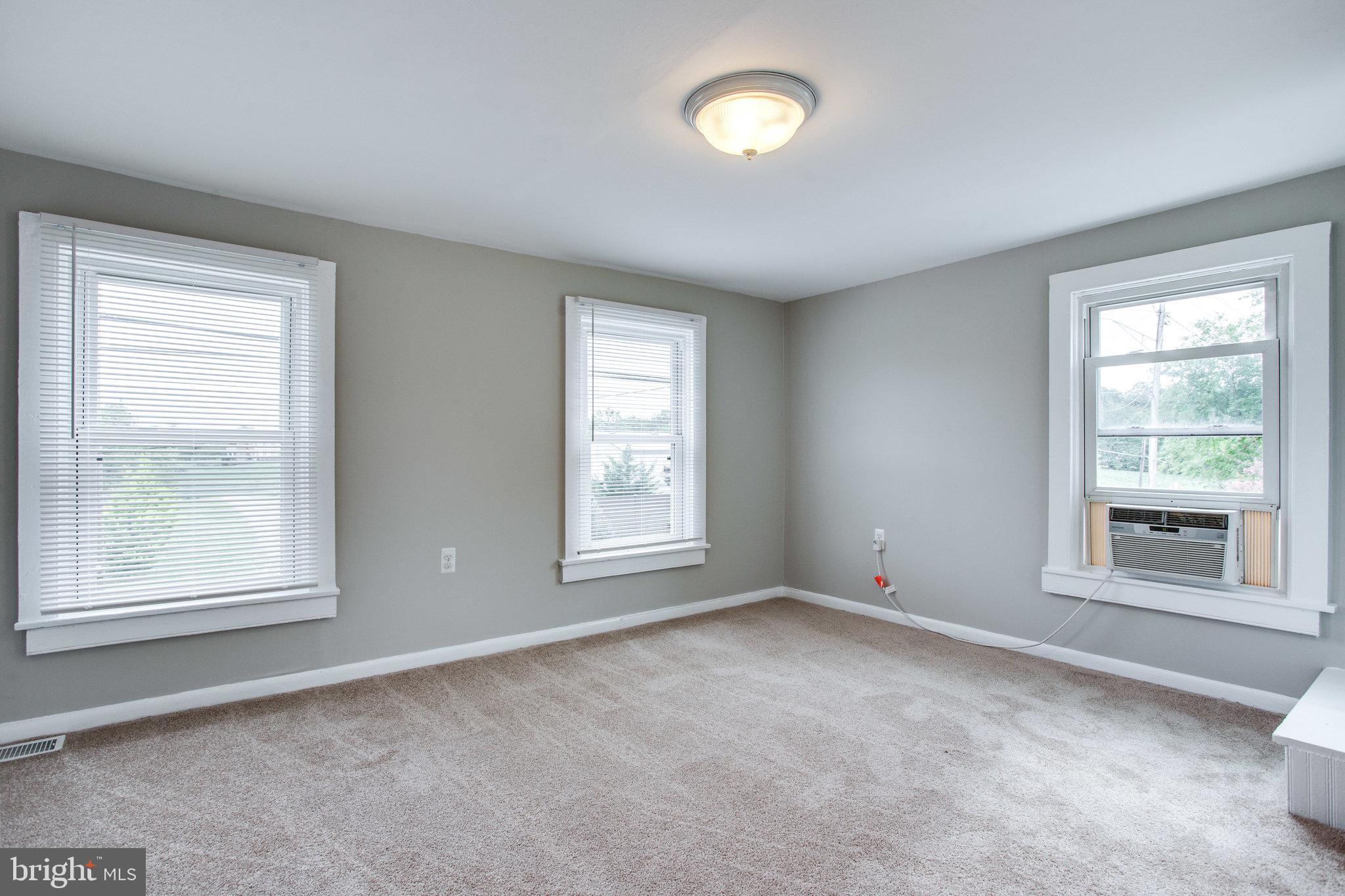 DAMASCUS OUTSIDE - Residential