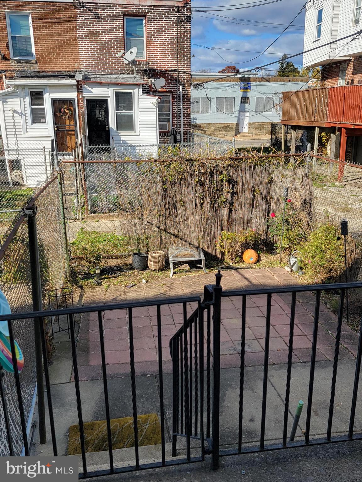 WEST OAK LANE - Residential