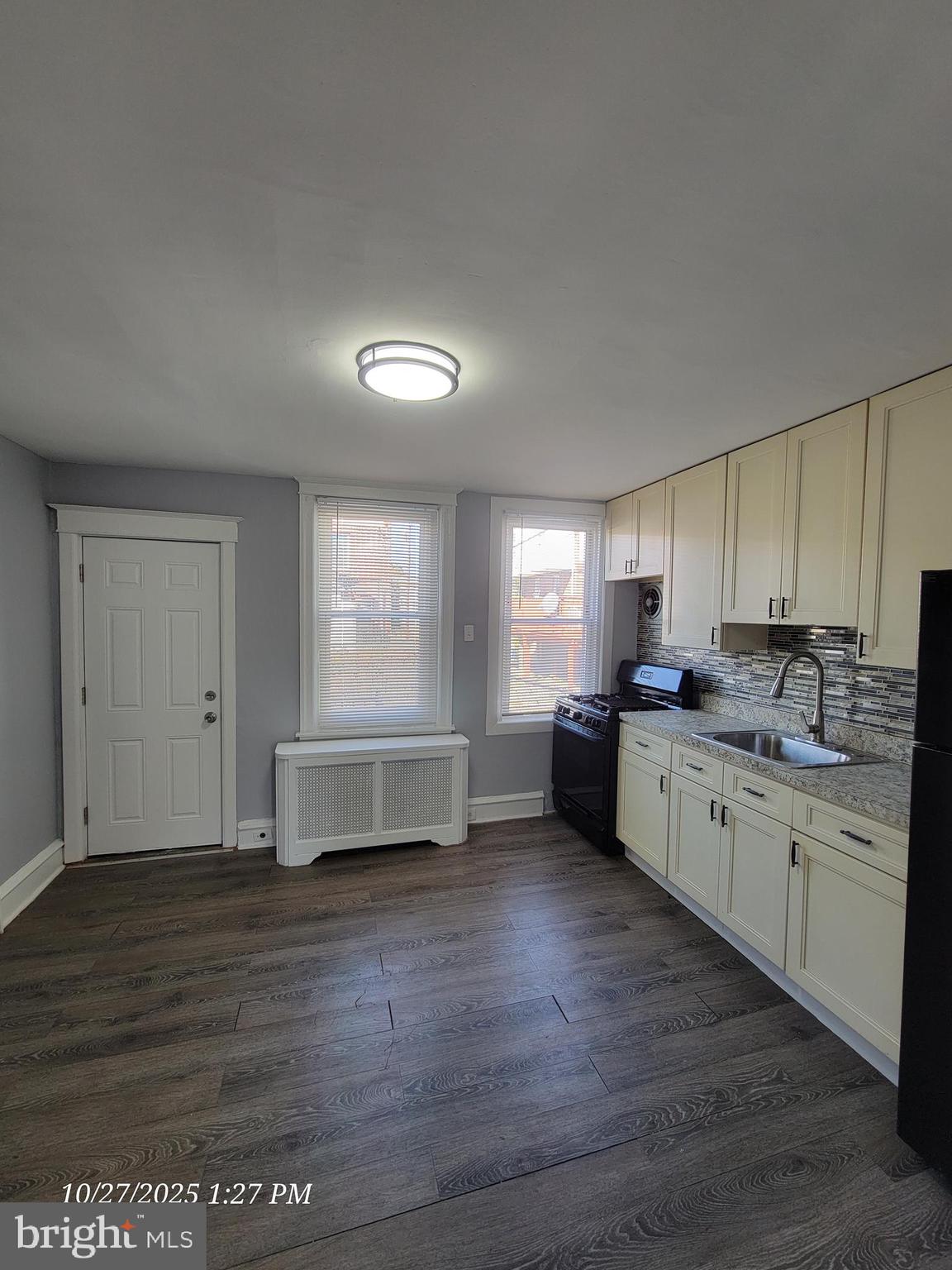 WEST OAK LANE - Residential