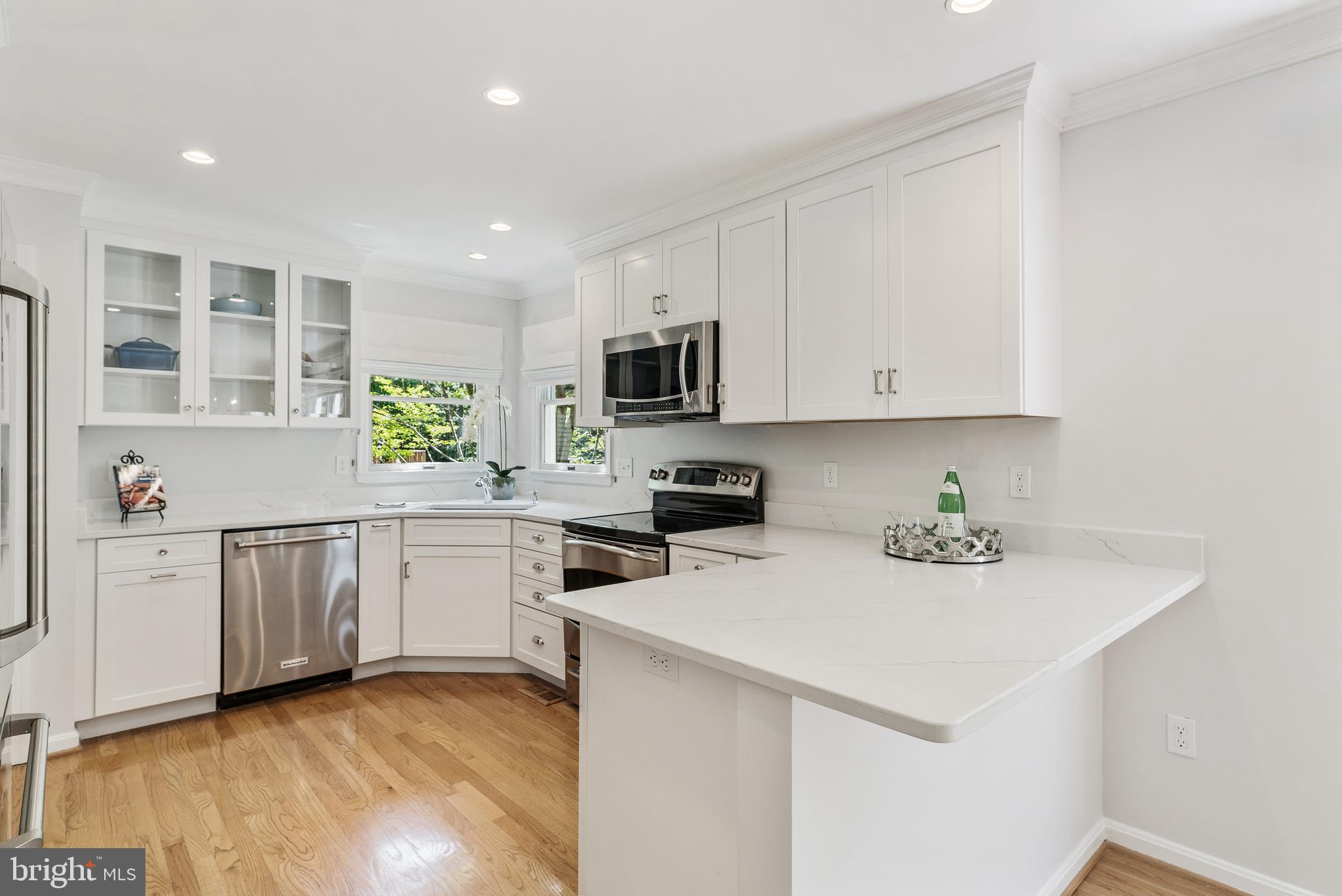 HUNT MEADOW - Residential