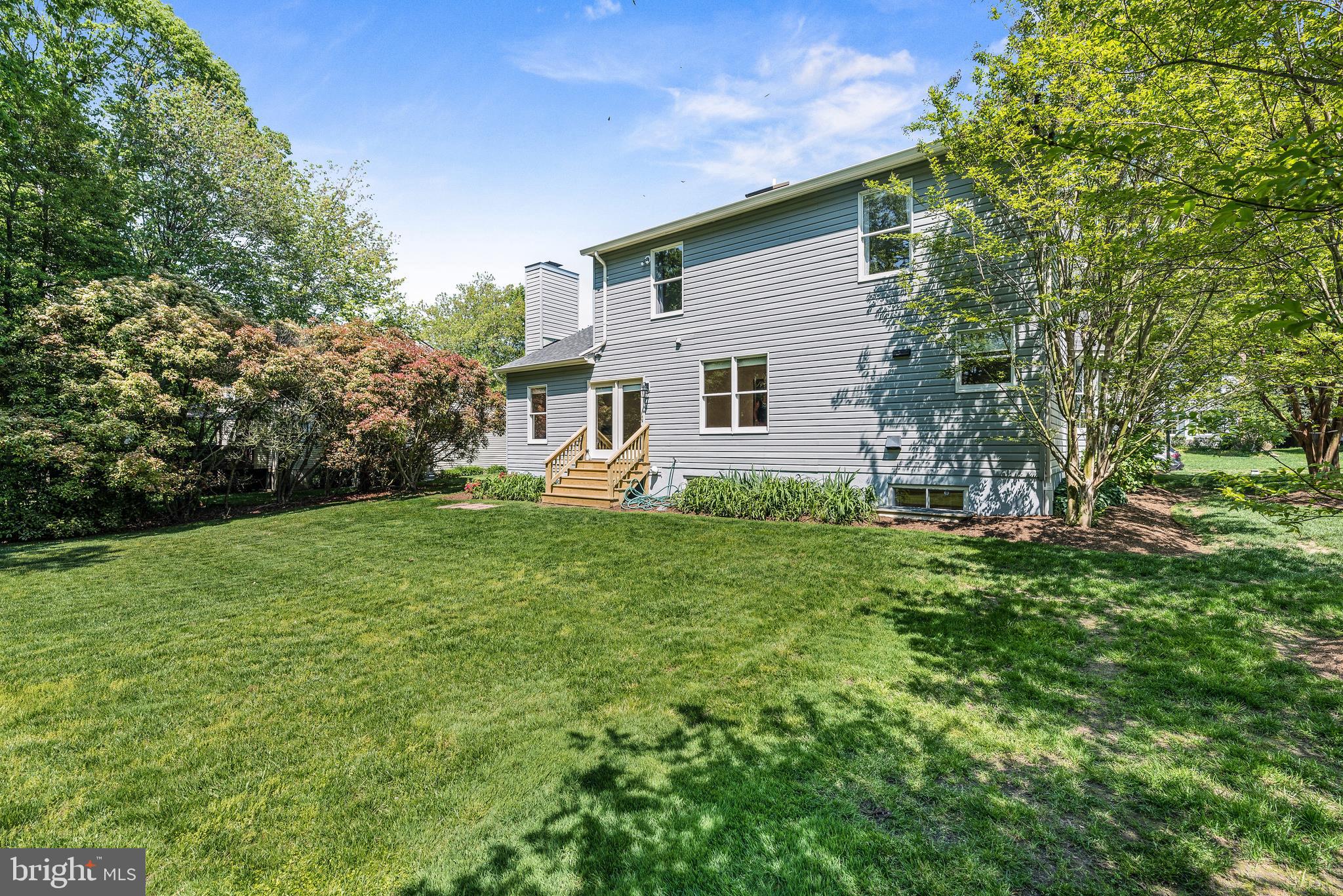 HUNT MEADOW - Residential