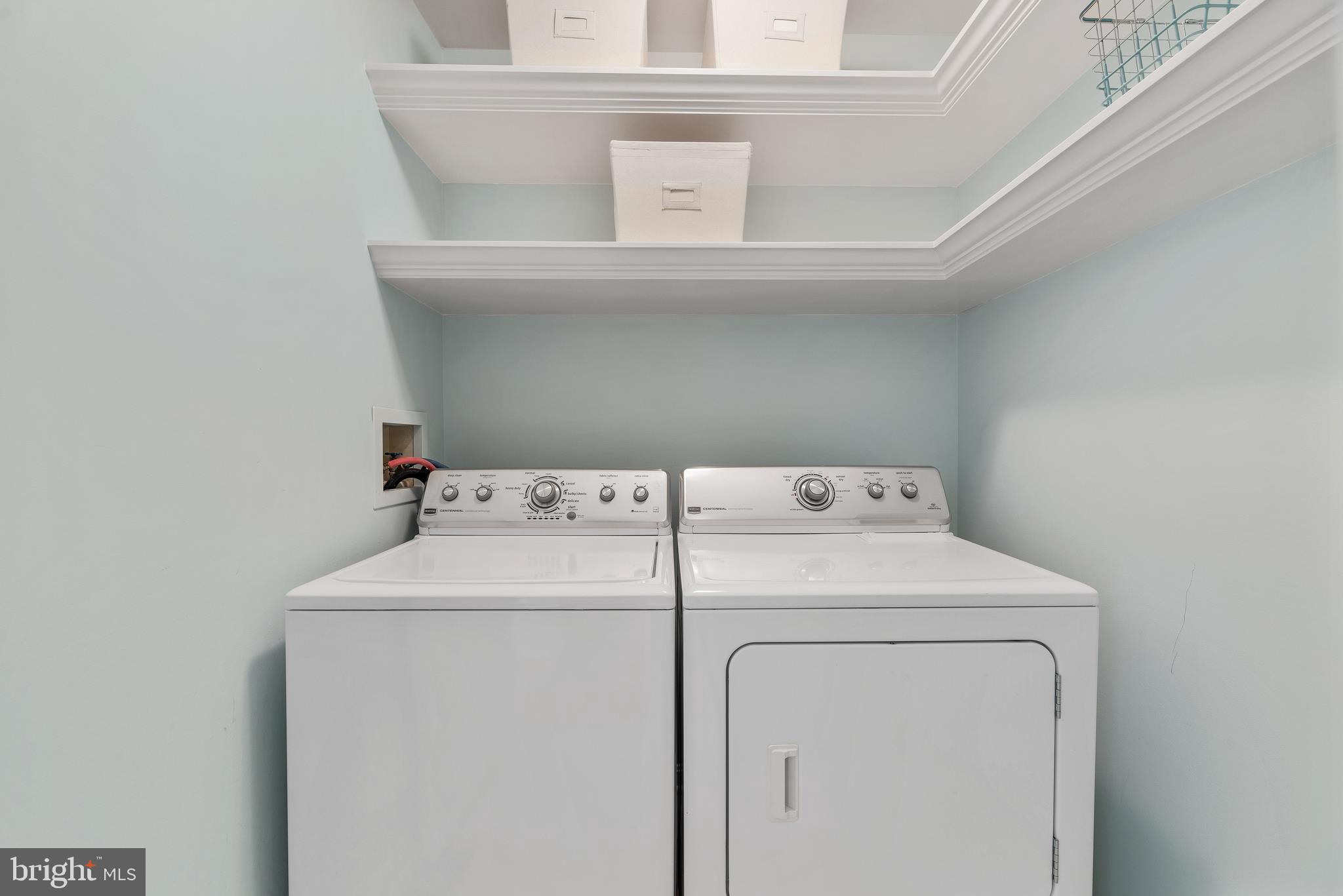 HUNT MEADOW - Residential