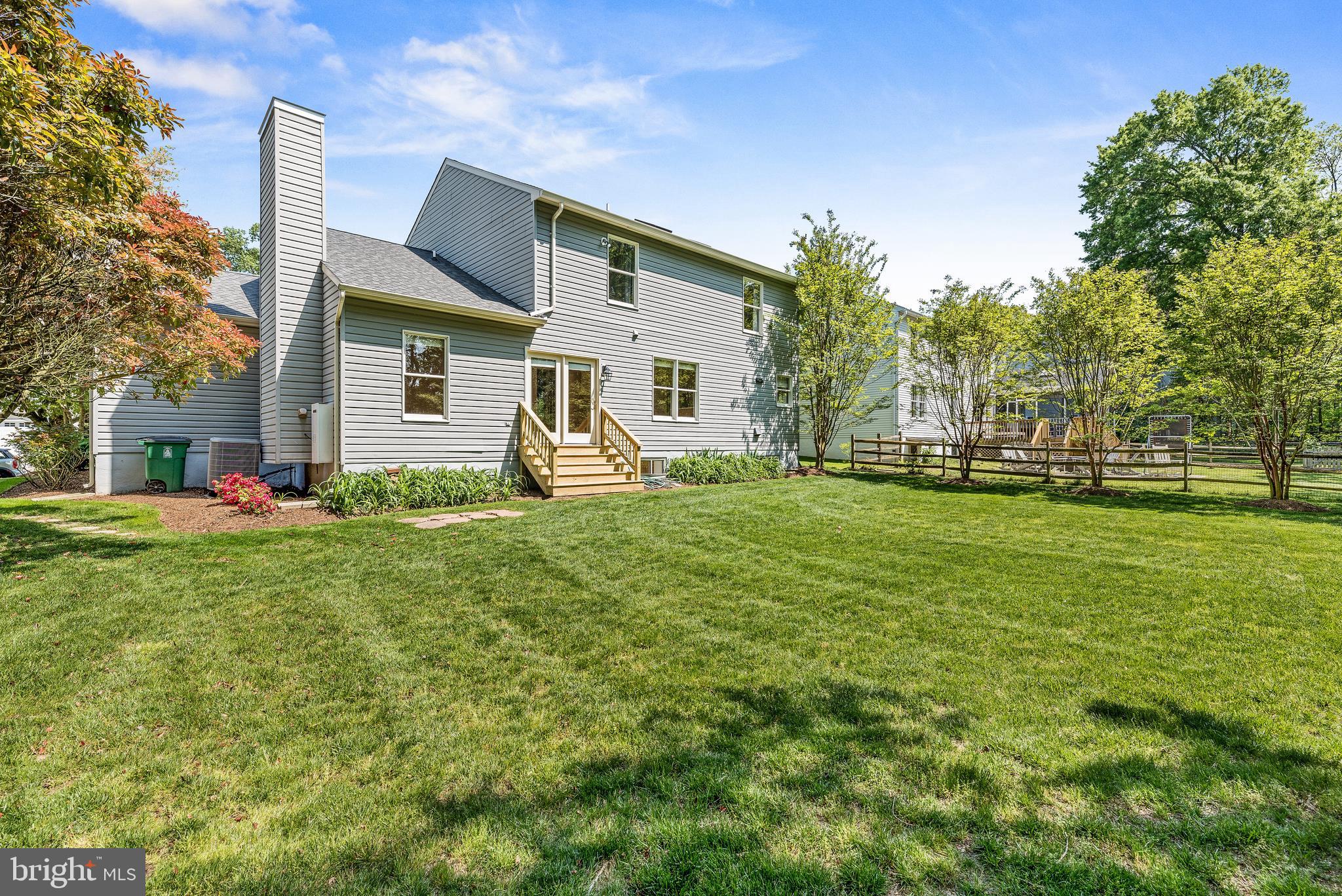 HUNT MEADOW - Residential