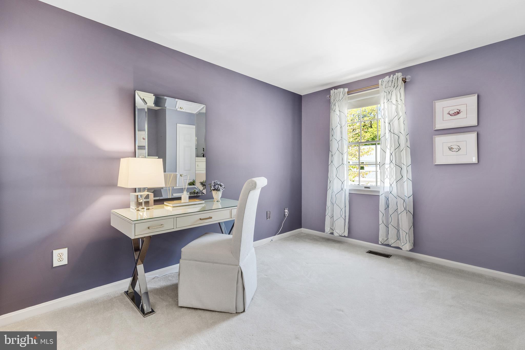 HUNT MEADOW - Residential