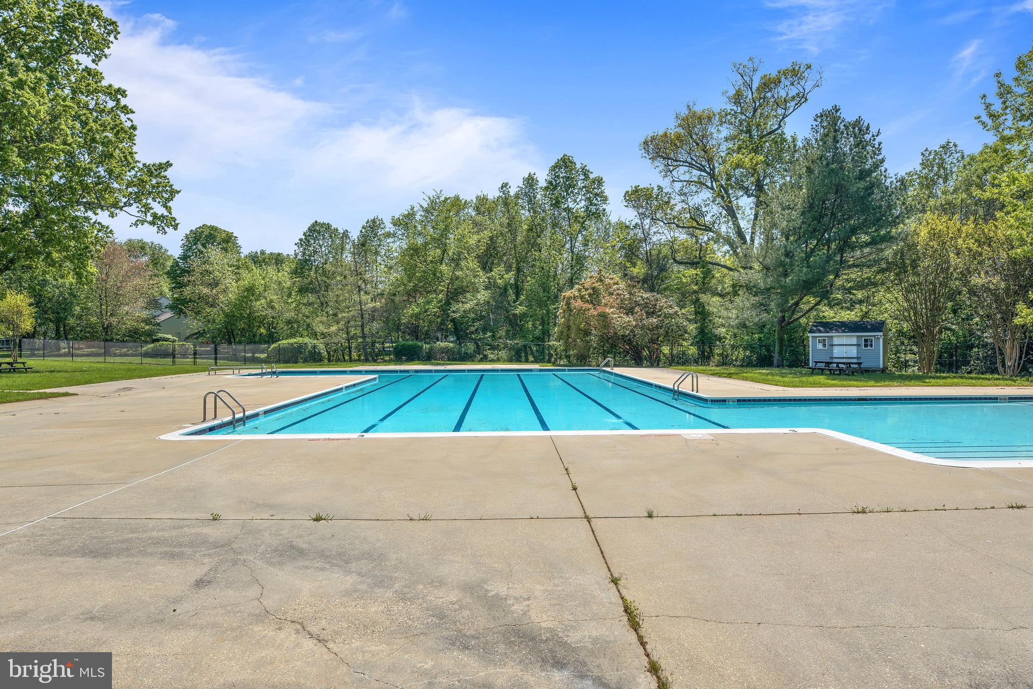 HUNT MEADOW - Residential