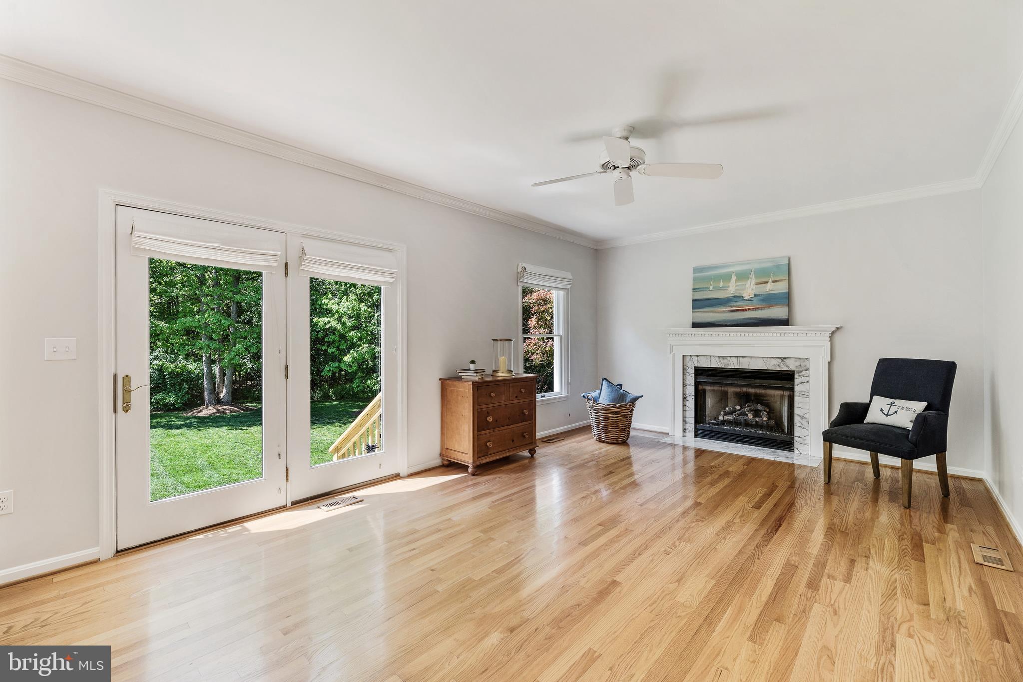 HUNT MEADOW - Residential