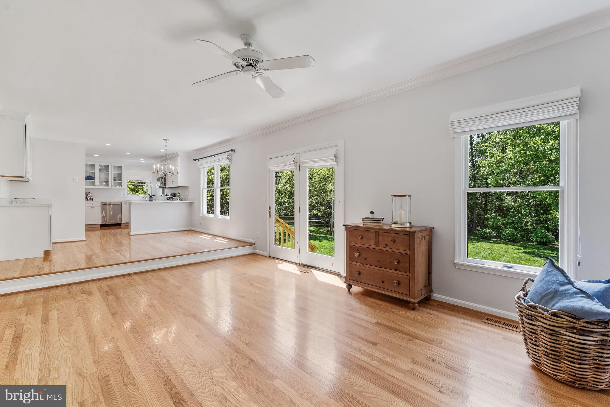 HUNT MEADOW - Residential