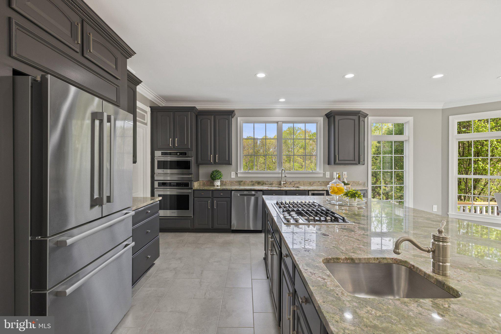 KENDALL KNOLLS - Residential