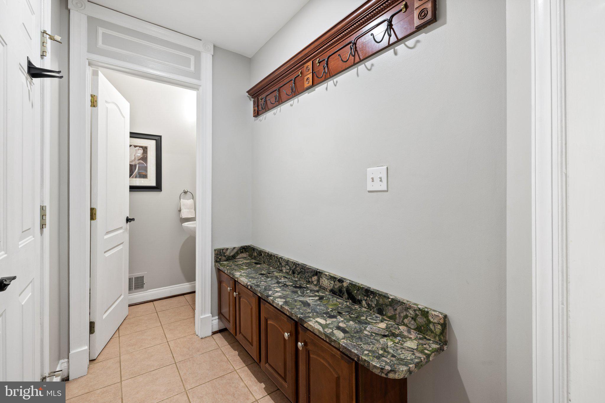 KENDALL KNOLLS - Residential