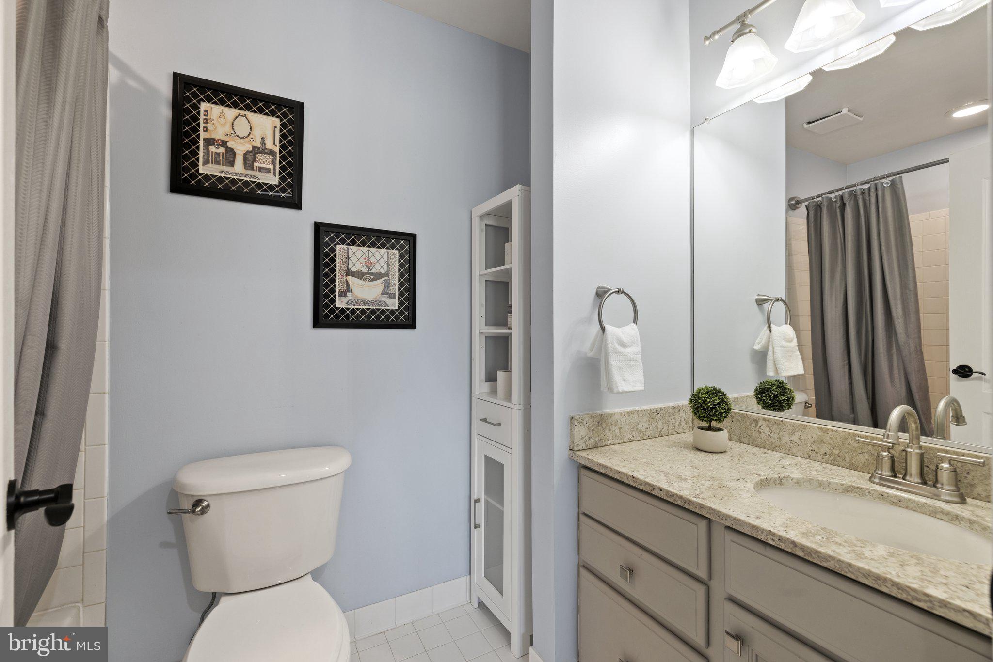 KENDALL KNOLLS - Residential