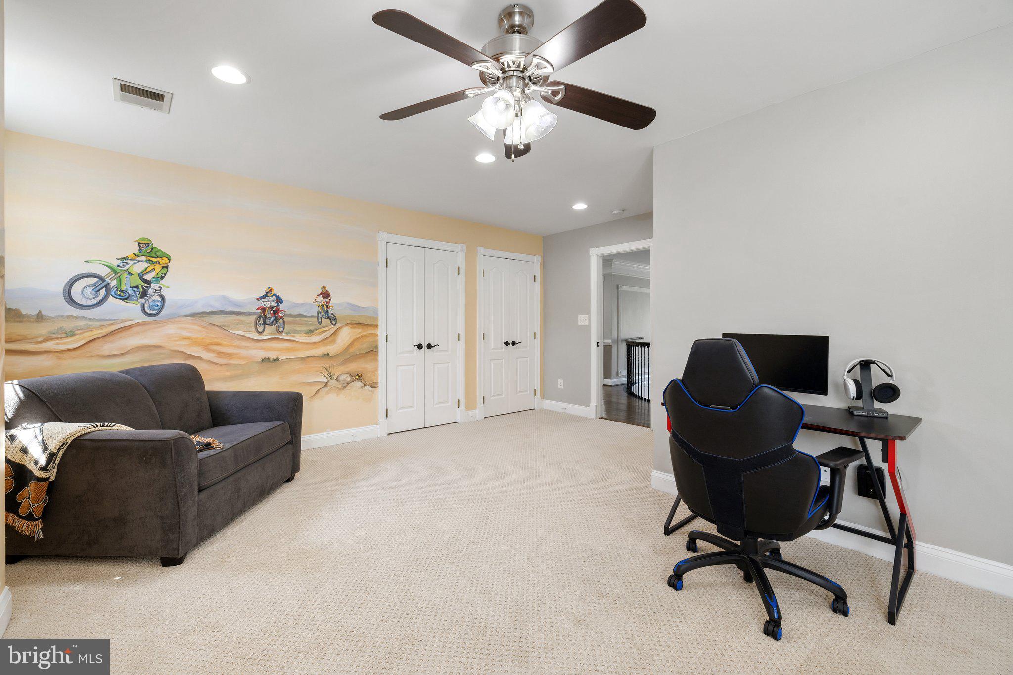 KENDALL KNOLLS - Residential