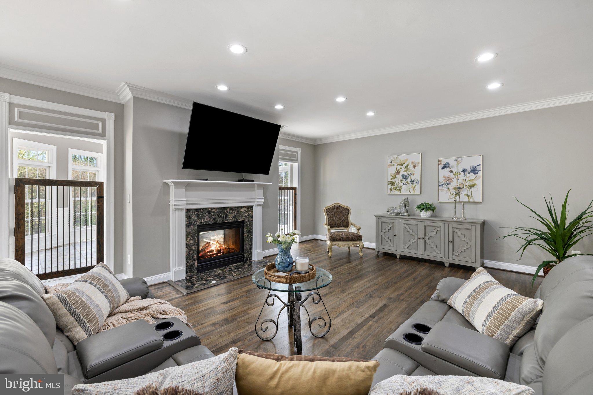 KENDALL KNOLLS - Residential