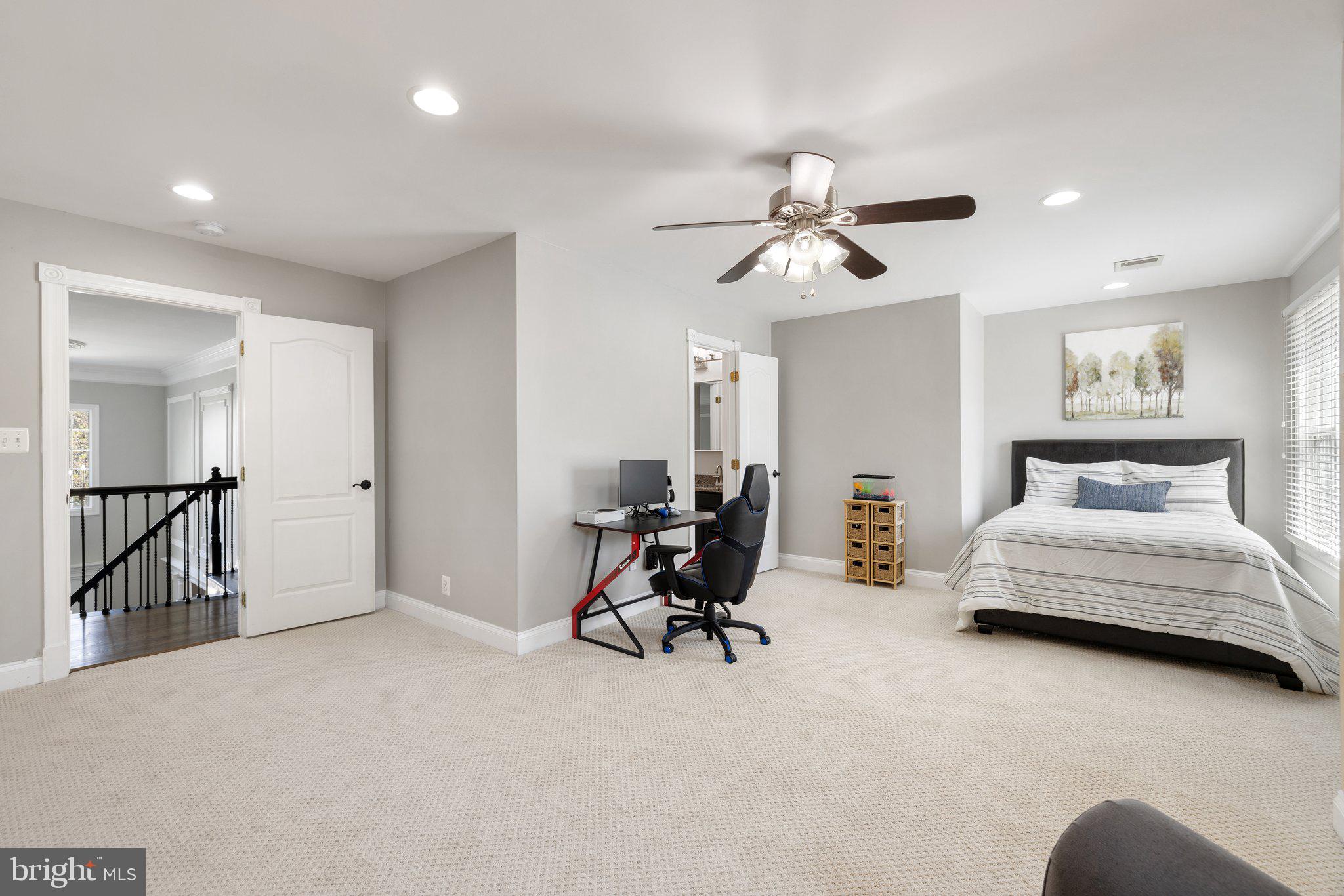 KENDALL KNOLLS - Residential