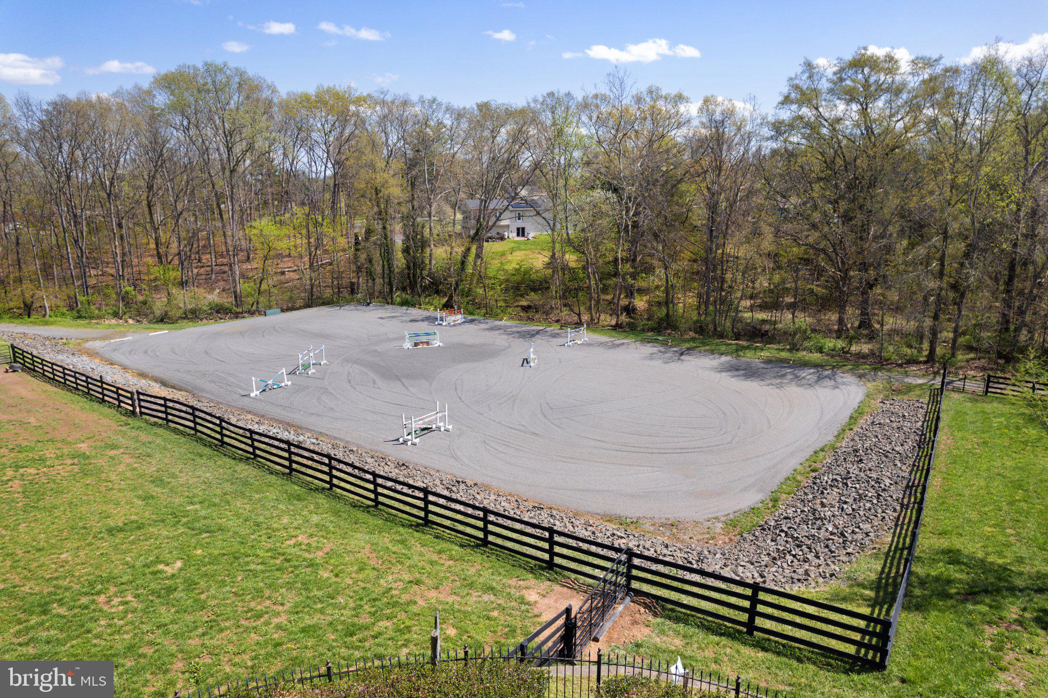 KENDALL KNOLLS - Residential