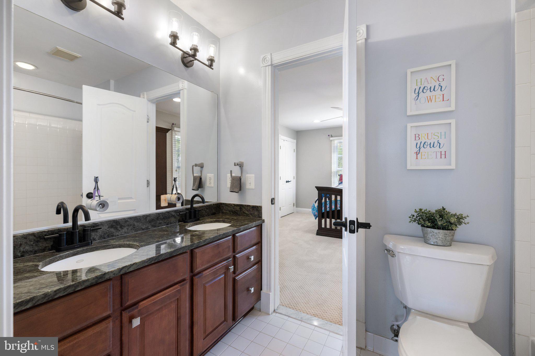 KENDALL KNOLLS - Residential