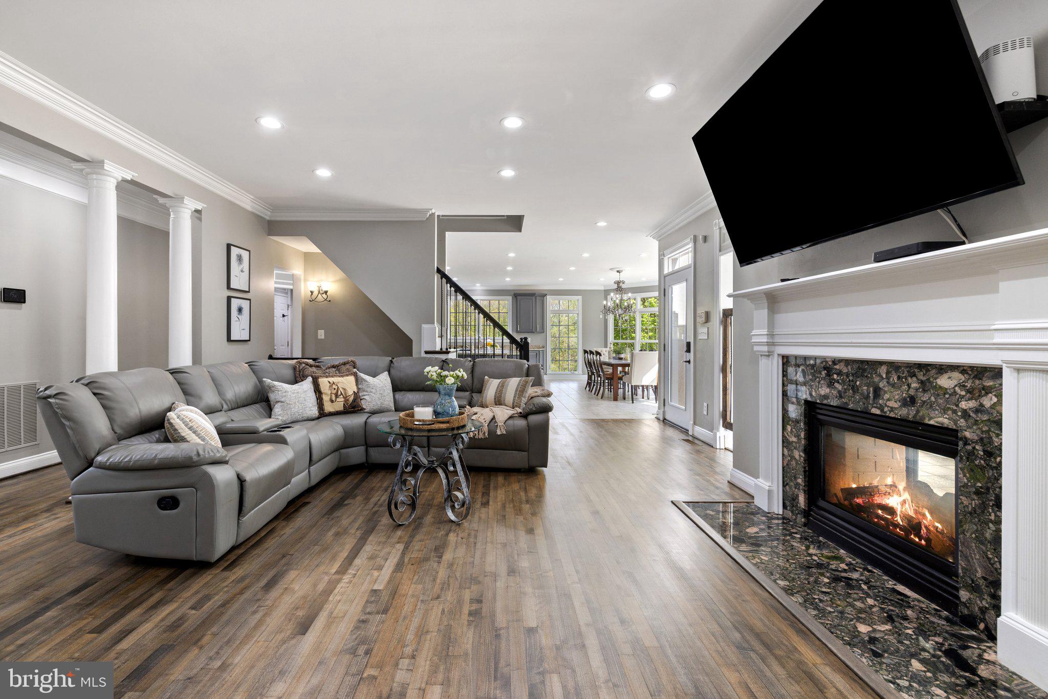 KENDALL KNOLLS - Residential