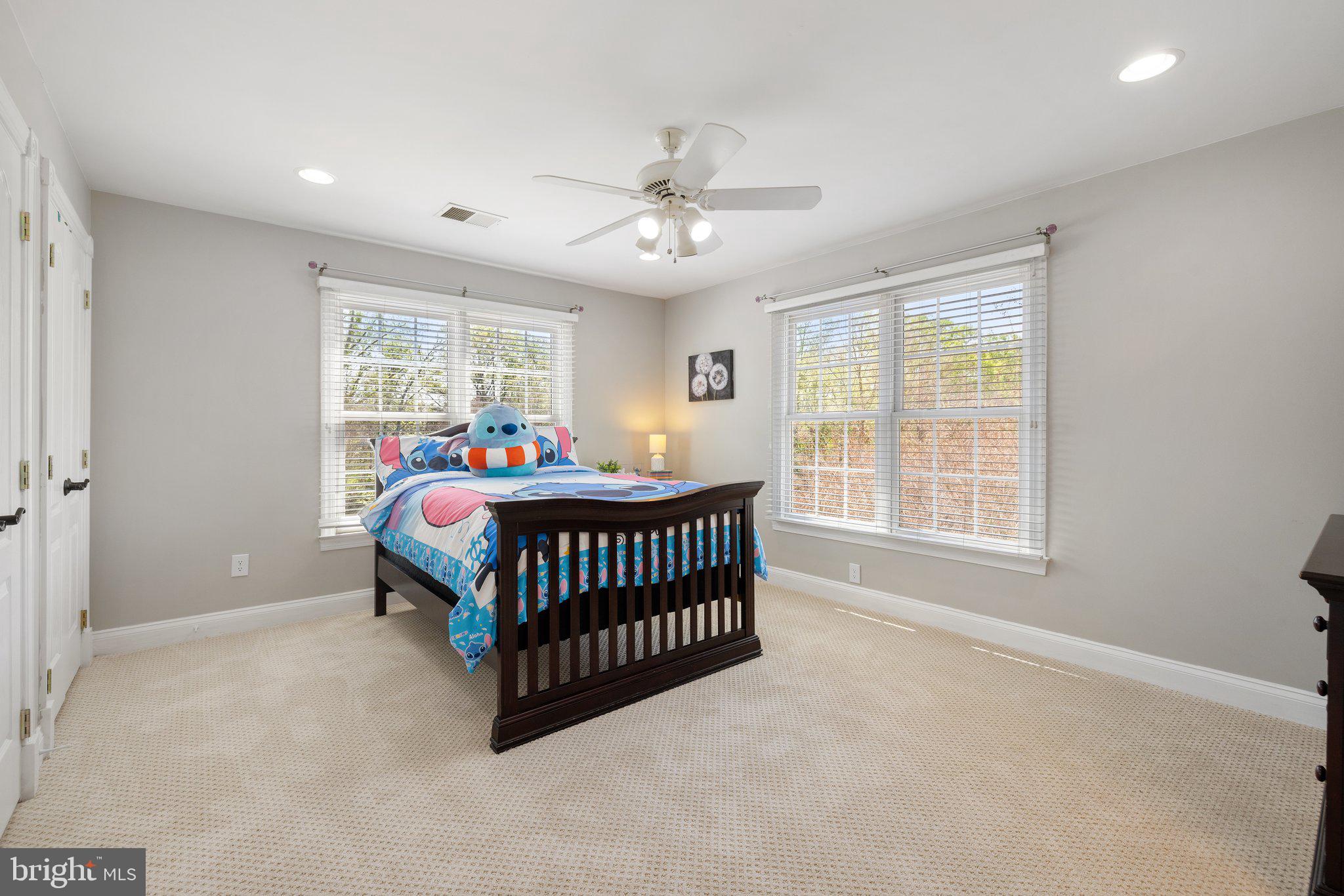 KENDALL KNOLLS - Residential