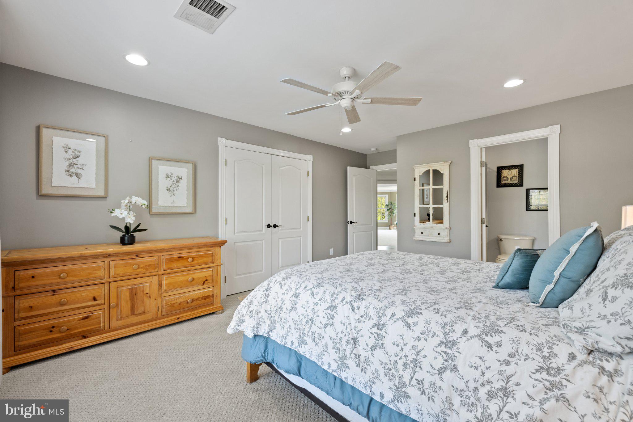 KENDALL KNOLLS - Residential