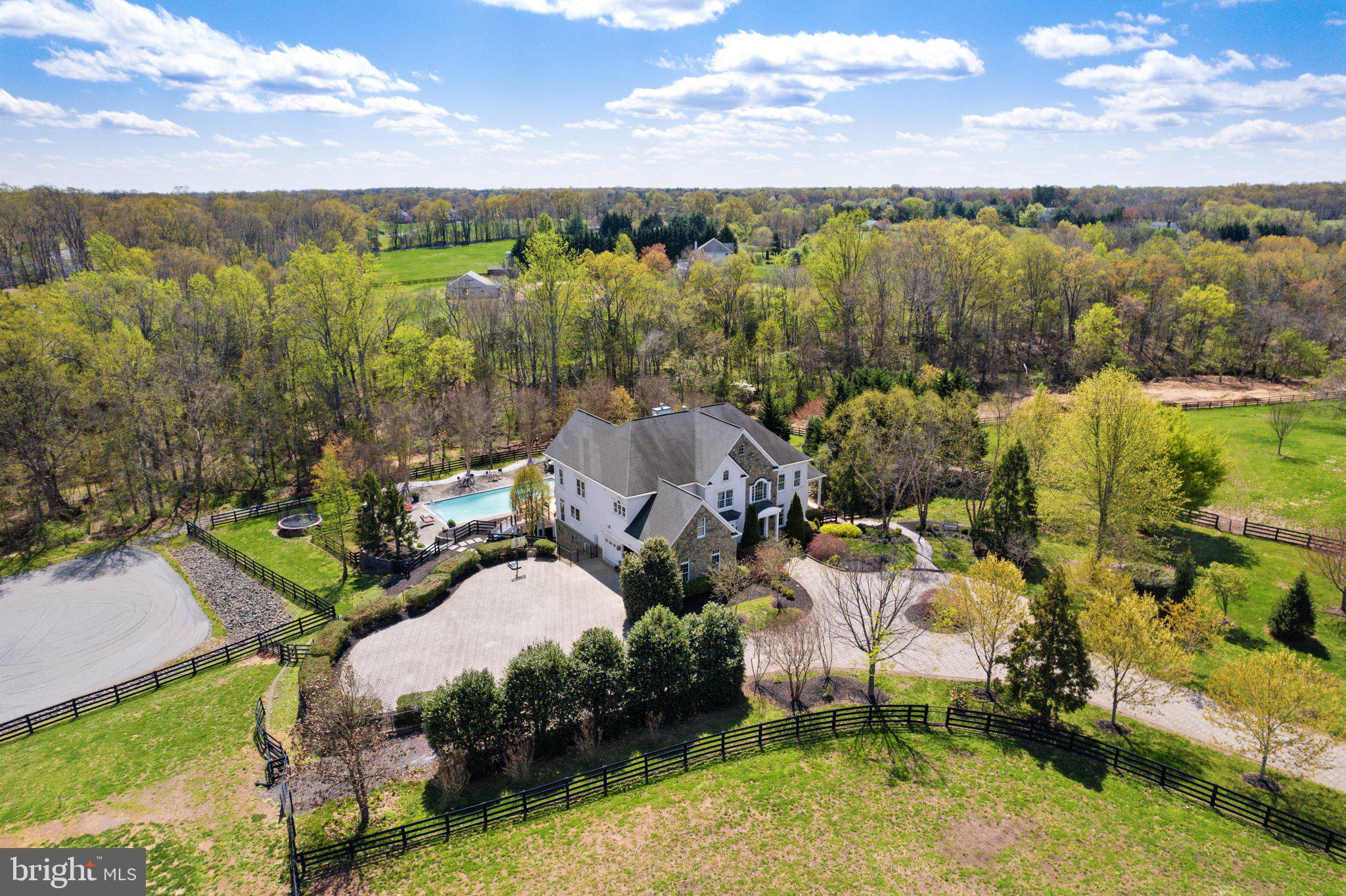 KENDALL KNOLLS - Residential