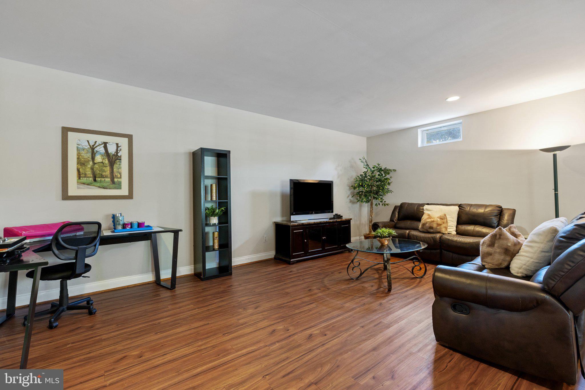 KENDALL KNOLLS - Residential