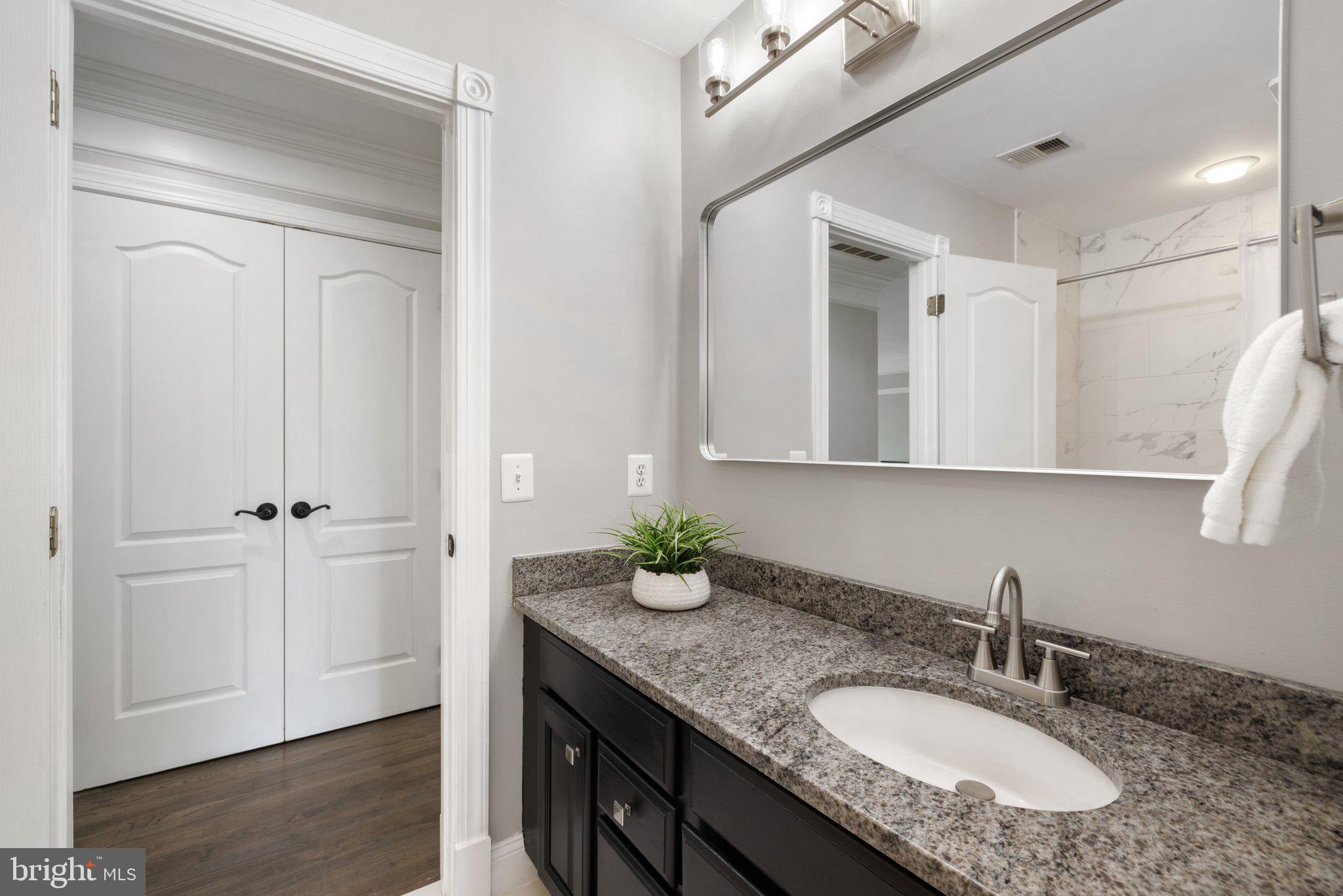 KENDALL KNOLLS - Residential