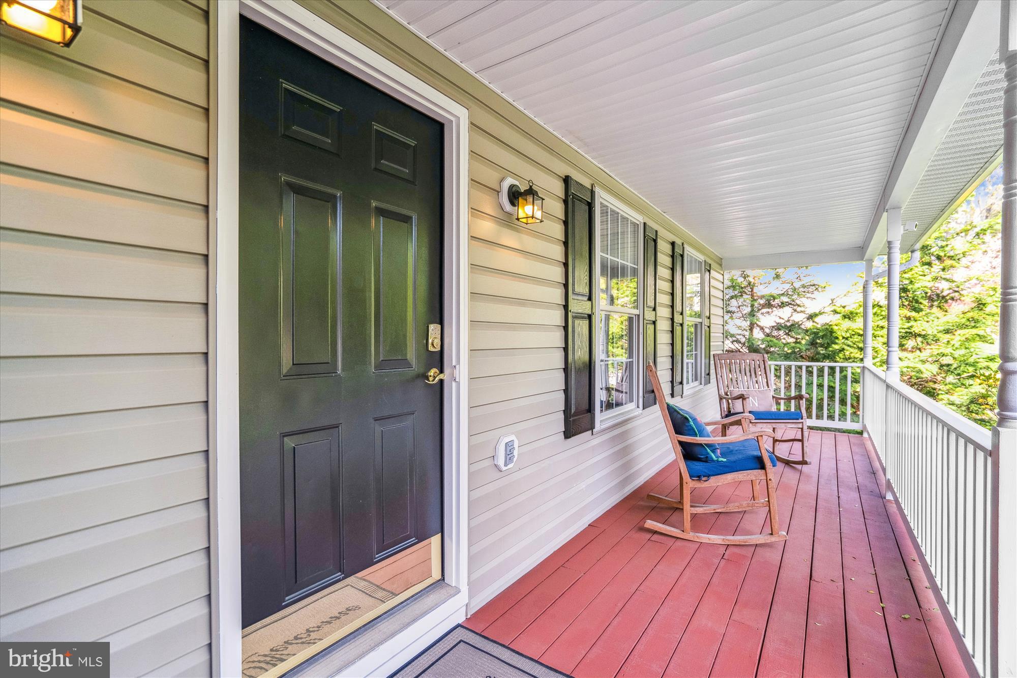 1043 SKYVIEW DRIVE