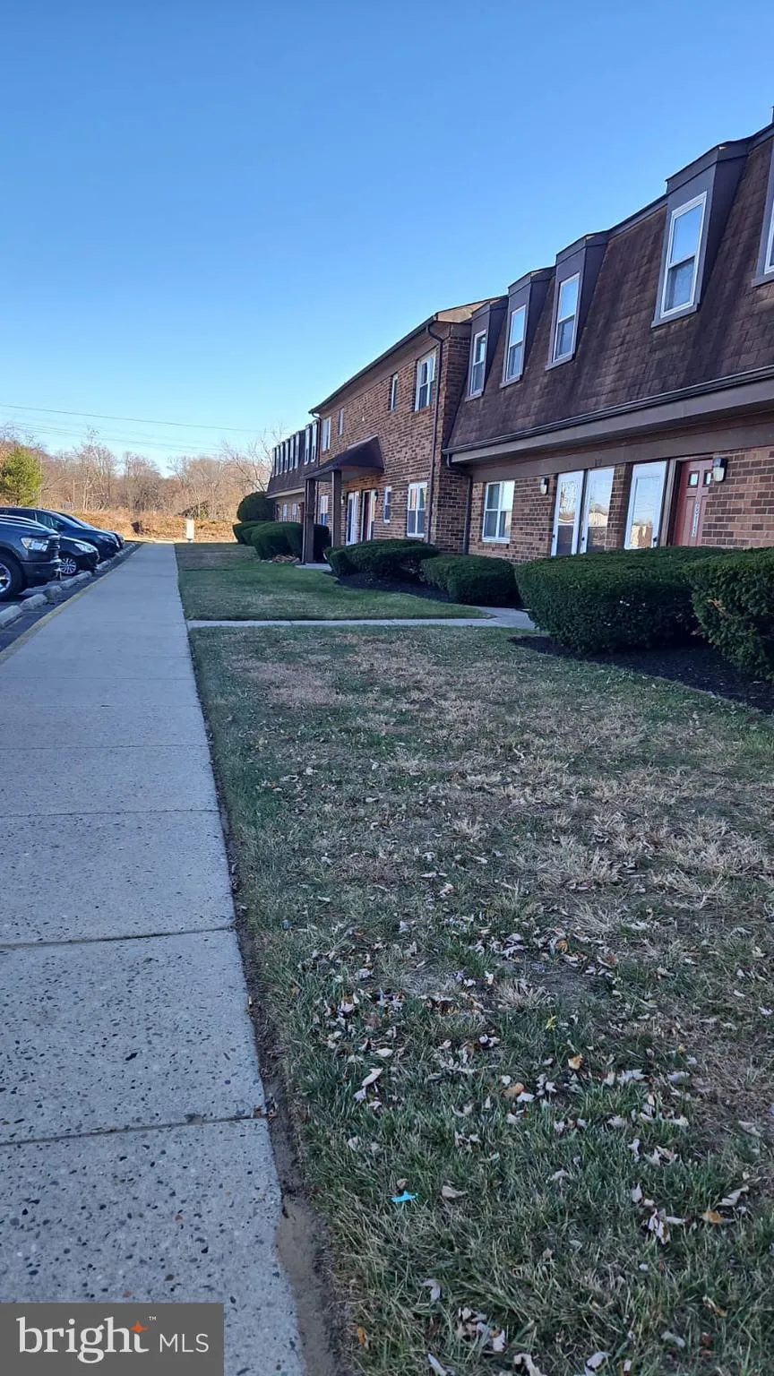 Burlington, New Jersey 08016, United States, 1 Bedroom Bedrooms, ,1 BathroomBathrooms,Residential,Contingent,80591