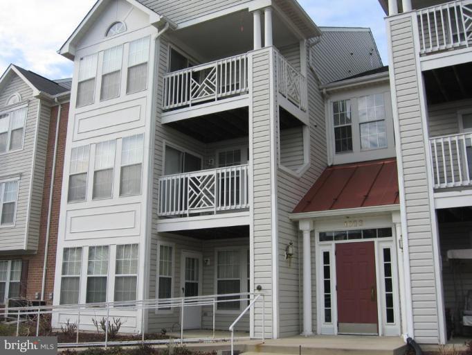 Convenient first floor condo with patio entrance. Brand new carpet and fresh neutral paint! Breakfast room, kitchen open to living room, washer and dryer and lots of natural light. Walking paths along the Monocacy River and convenient to shopping, schools and the interstate.