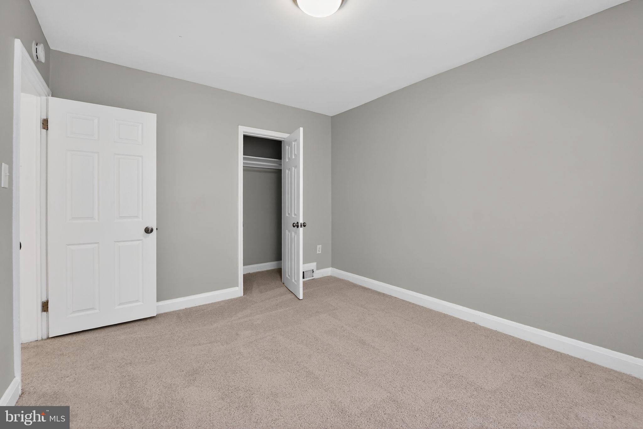 CHINQUAPIN PARK - Residential