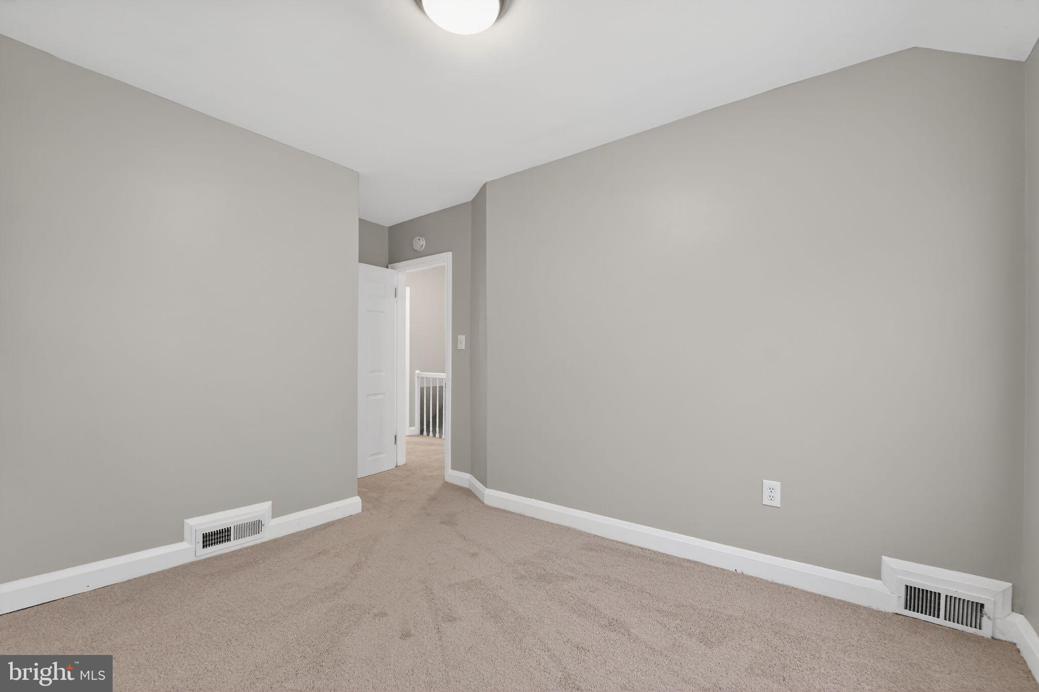 CHINQUAPIN PARK - Residential