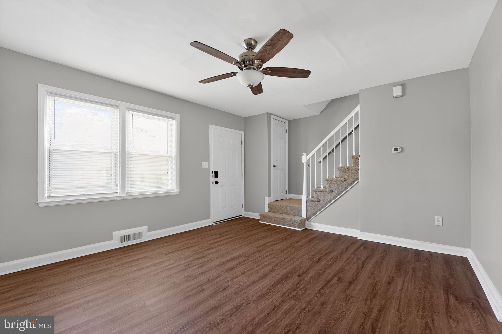CHINQUAPIN PARK - Residential