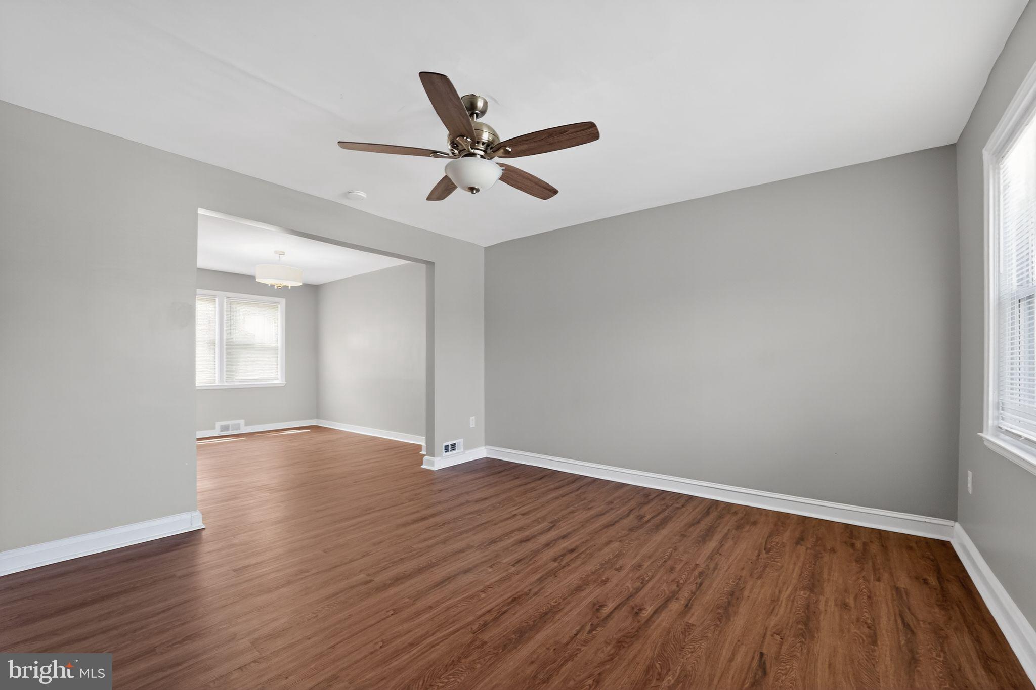 CHINQUAPIN PARK - Residential