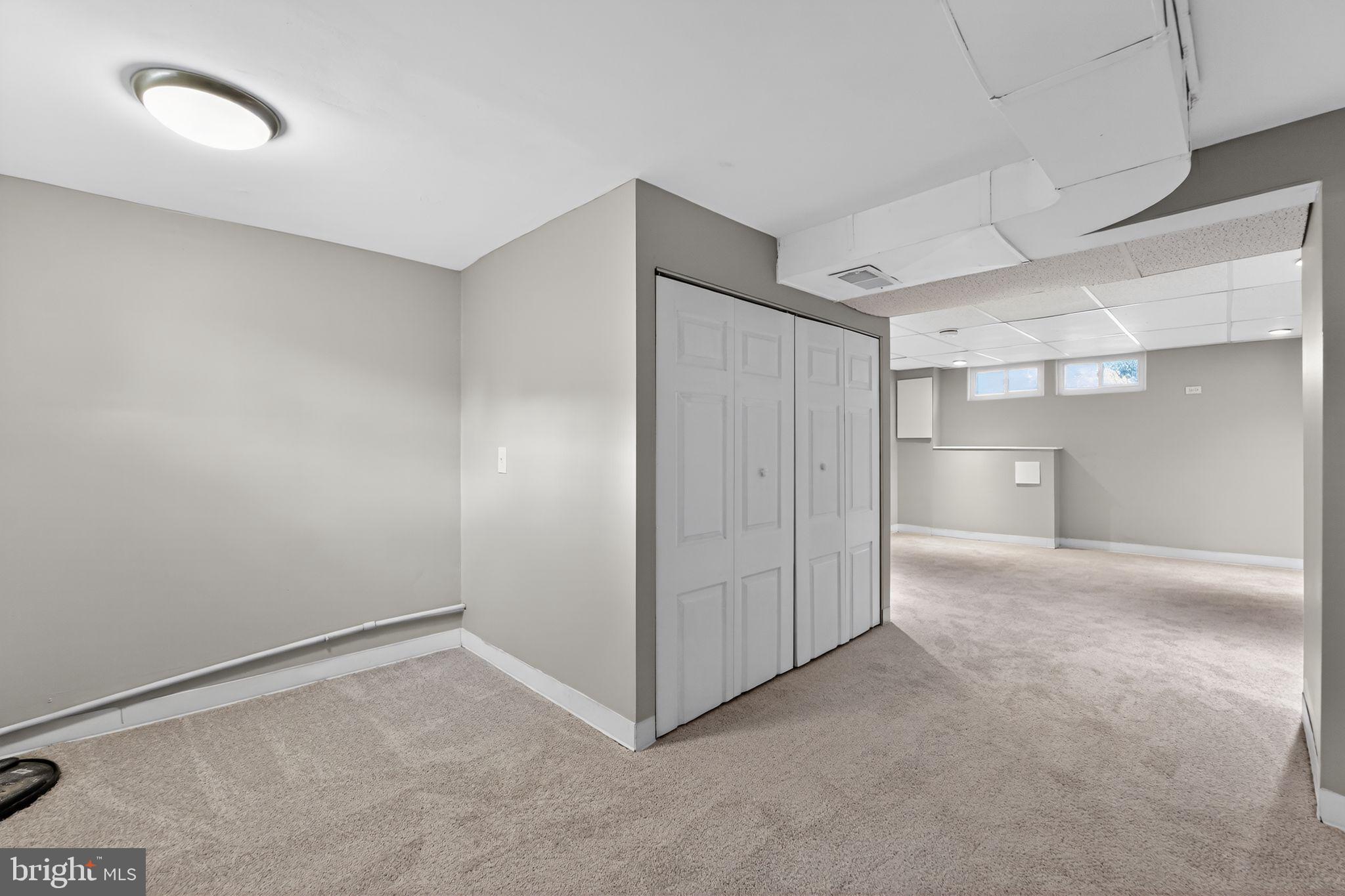 CHINQUAPIN PARK - Residential