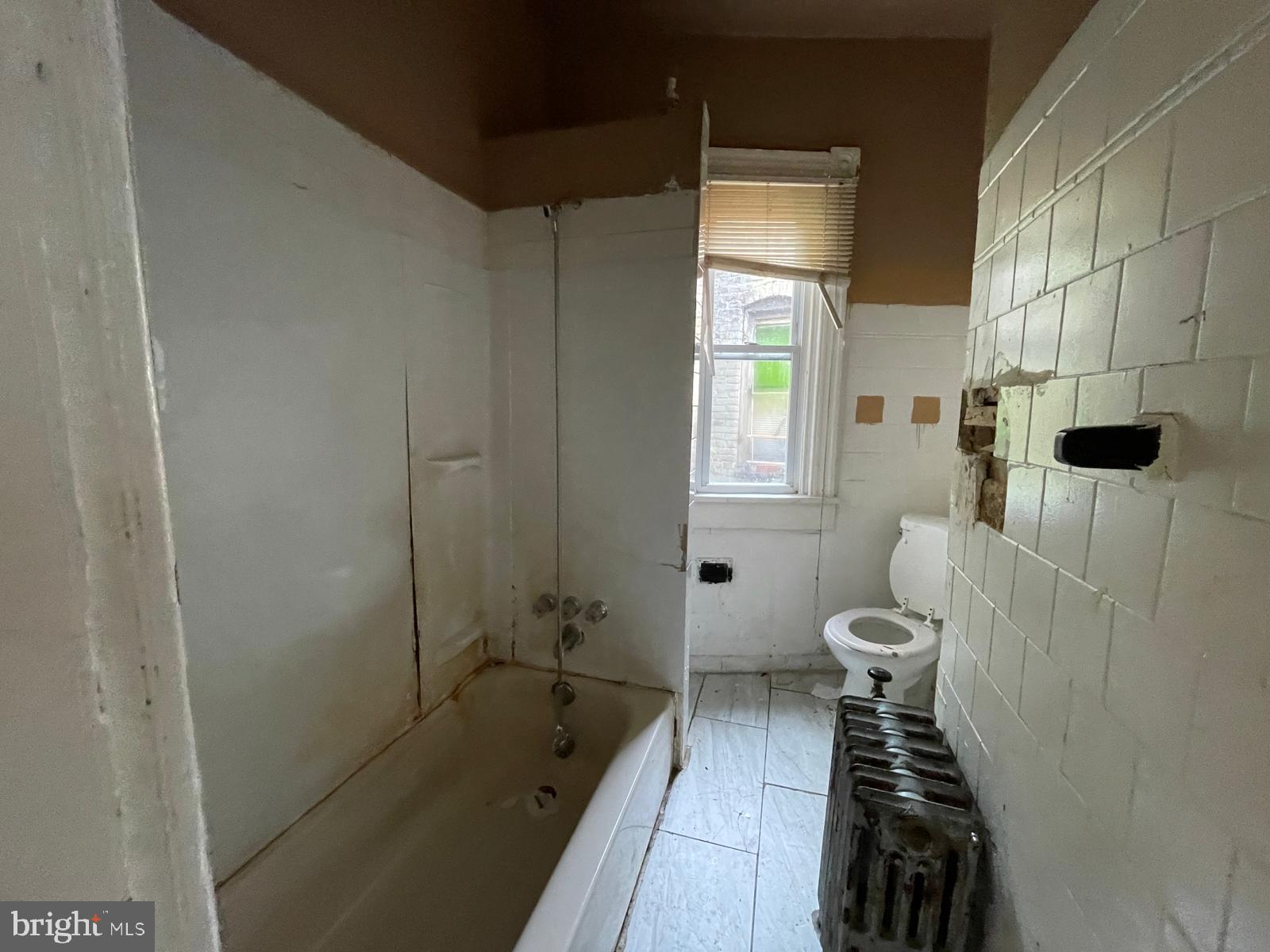 SANDTOWN-WINCHESTER - Residential