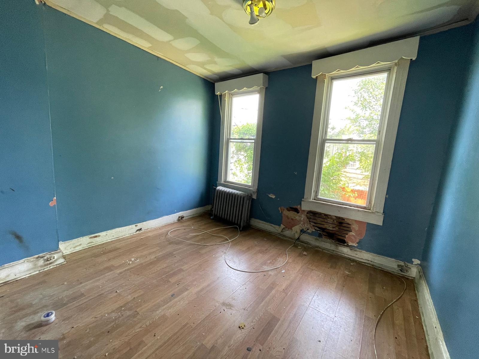 SANDTOWN-WINCHESTER - Residential