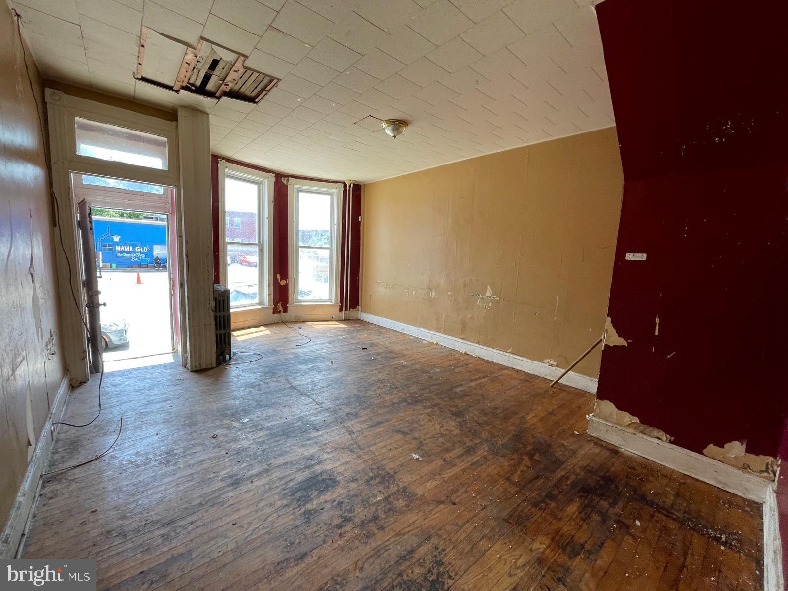 SANDTOWN-WINCHESTER - Residential