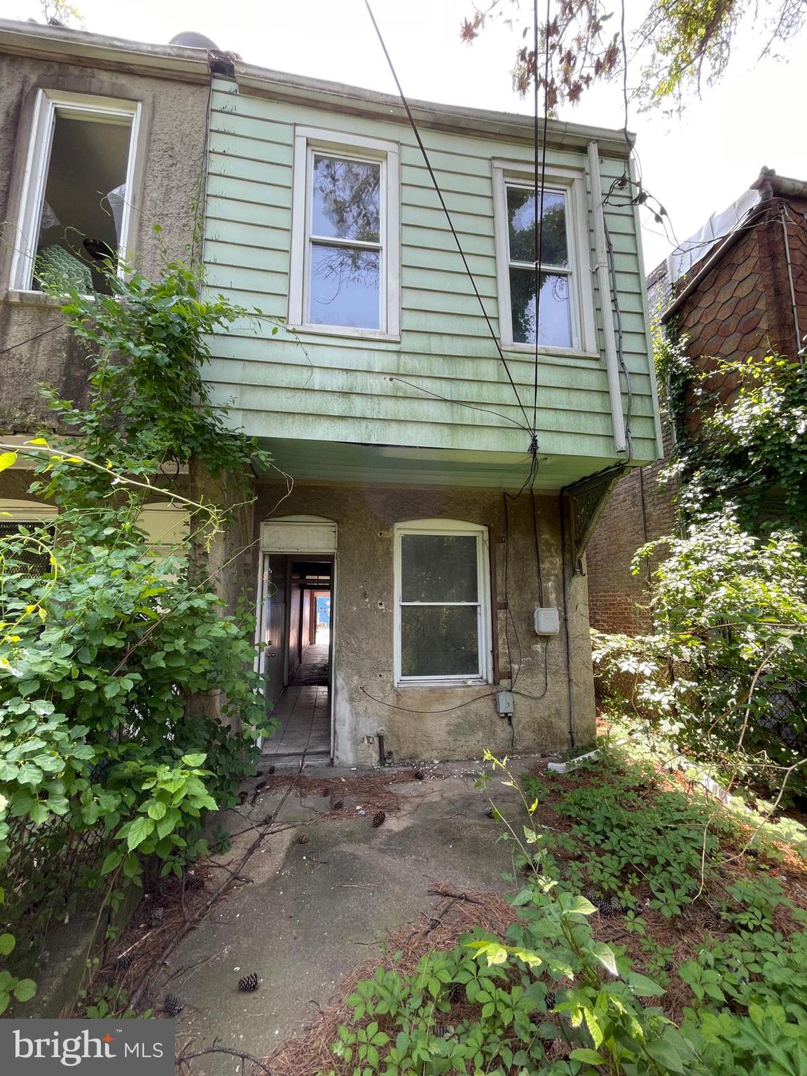 SANDTOWN-WINCHESTER - Residential