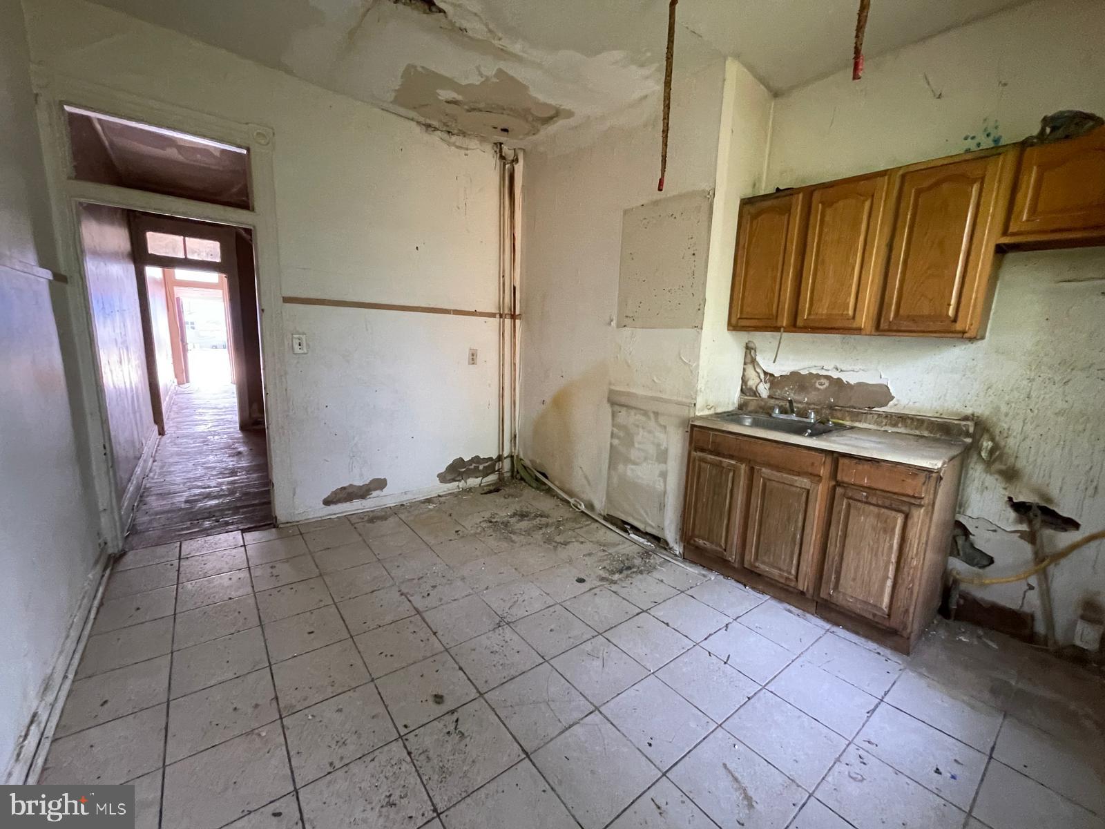 SANDTOWN-WINCHESTER - Residential