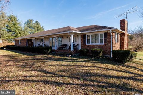 120 JESSIE MAE LANE LURAY VA 22835