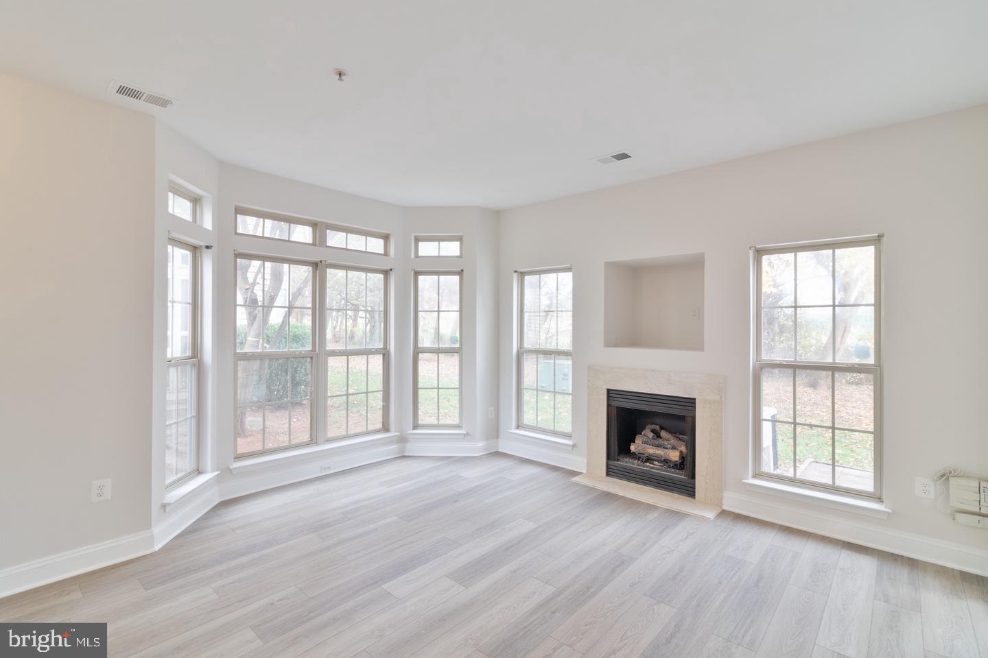 21174 DOMAIN TERRACE