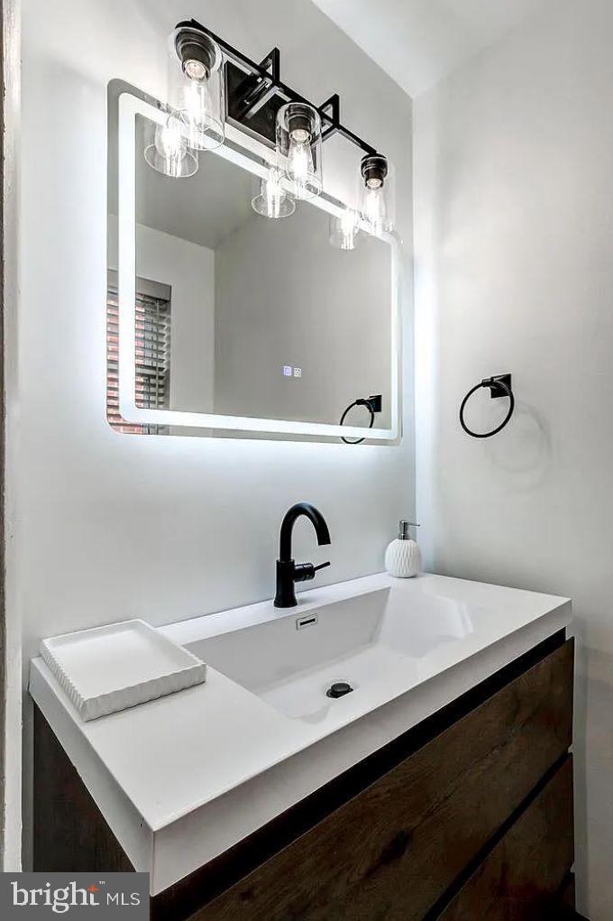 TUSCANY-CANTERBURY - Residential Lease